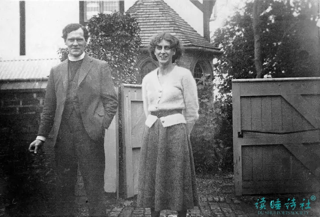 R.S.托马斯和埃尔西，摄于1940年.webp.jpg